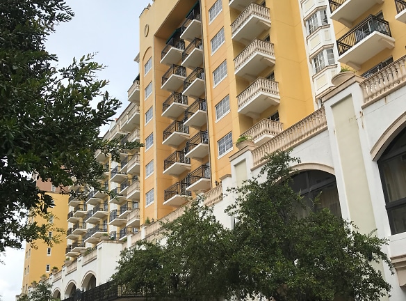 The Palace At Coral Gables Apartments - Coral Gables, FL