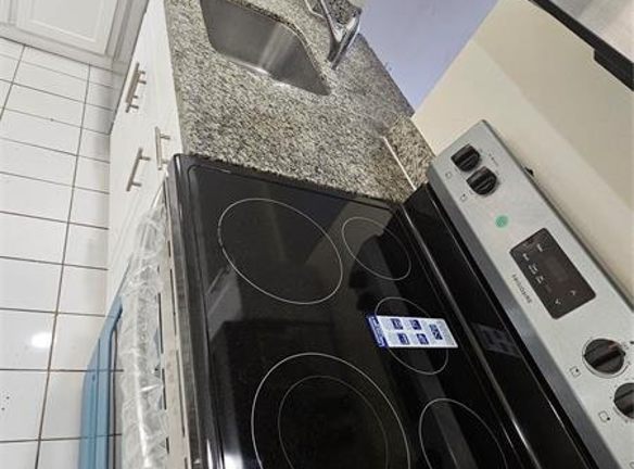 2800 NW 56th Ave - Lauderhill, FL