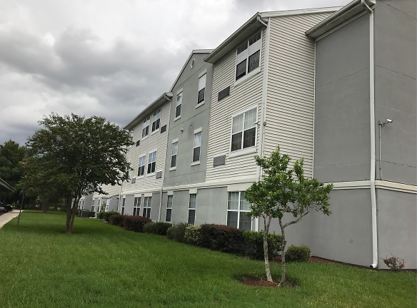 Silver Lakes Village Apartments - Orlando, FL