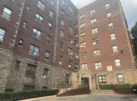 Broadway Terrace Apartments - Yonkers, NY