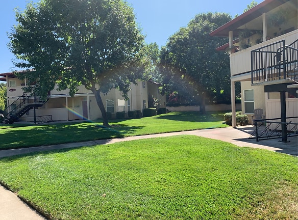 Mission Ranch Apartments - Chico, CA