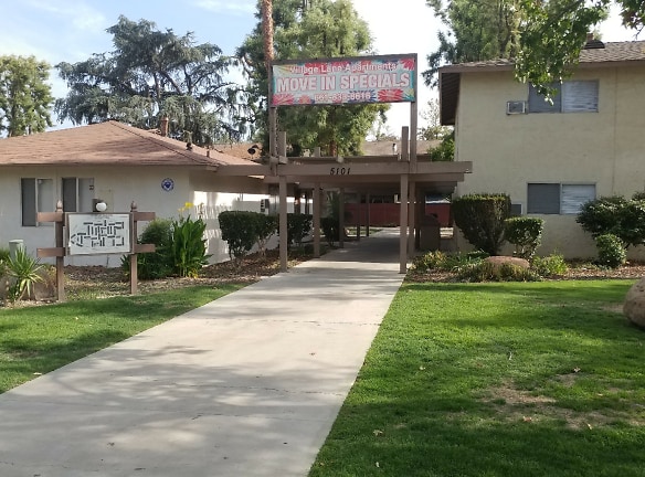 Village Lane Apartments - Bakersfield, CA