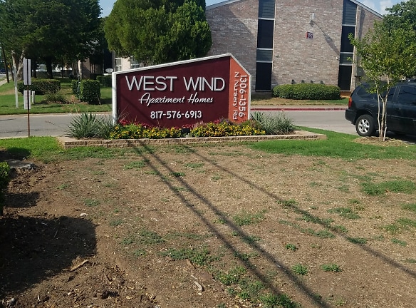 Westwind Apartments - Irving, TX