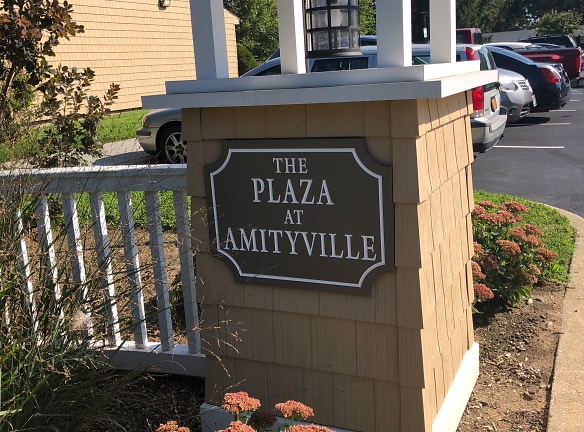 The Plaza At Amityville Apartments - Amityville, NY