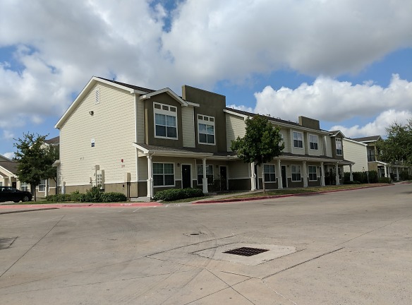 Corban Townhomes Apartments - Corpus Christi, TX