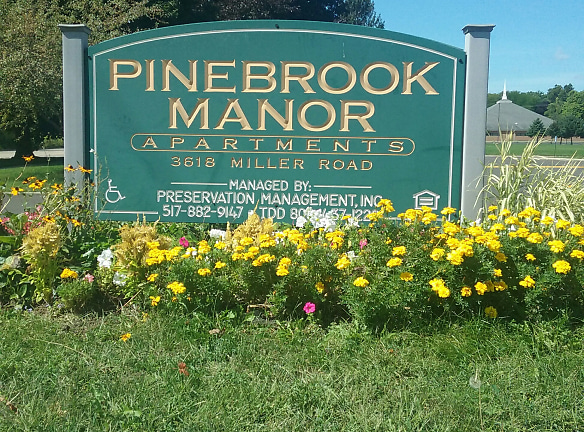 Pinebrook Manor Apartments - Lansing, MI