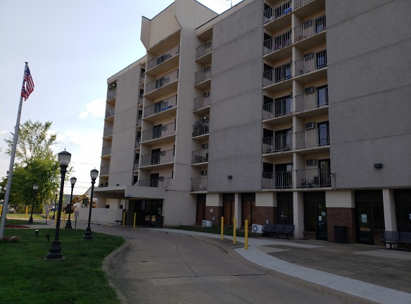 Mckinley Towers Apartments - Niles, OH