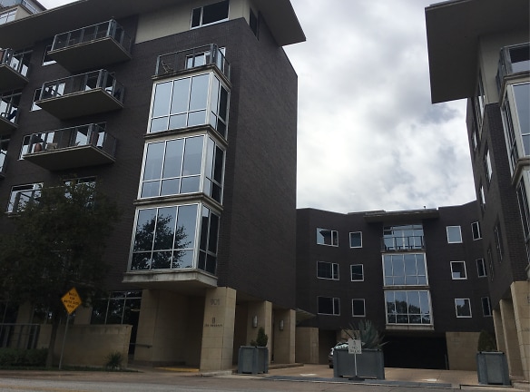 The Nokonah Apartments - Austin, TX