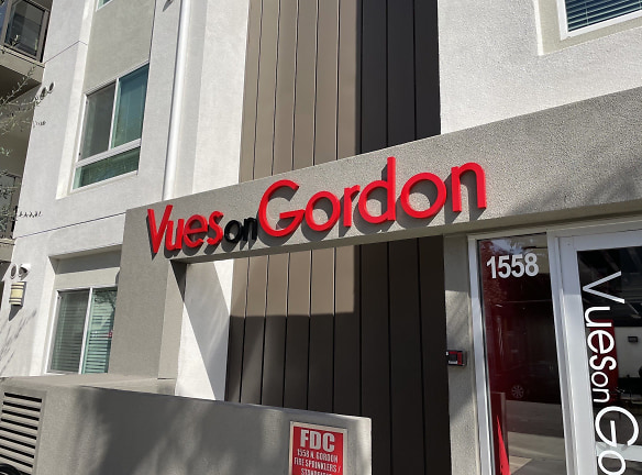 Vues On Gordon Apartments - Hollywood, CA