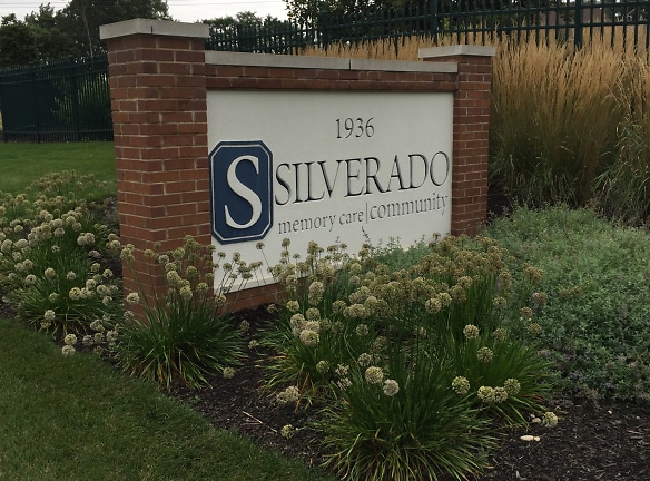SILVERADO Apartments - Naperville, IL