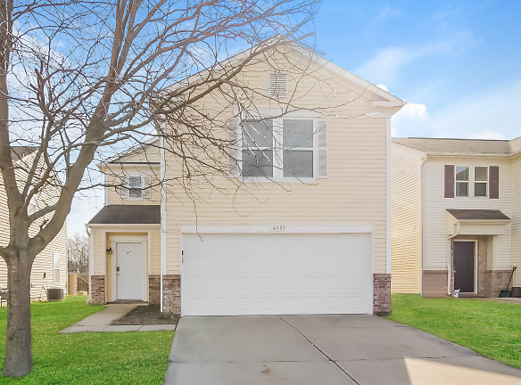4151 Apple Creek Dr - Indianapolis, IN