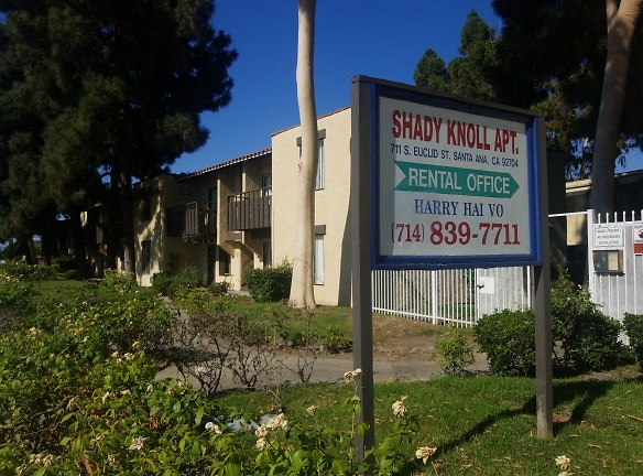 Shady Knoll Apartments - Santa Ana, CA