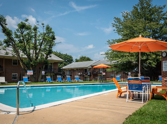 Spring Manor Apartments - Lancaster, PA