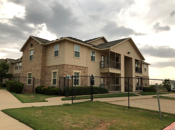 Greenbriar Village Apartments - Wichita Falls, TX