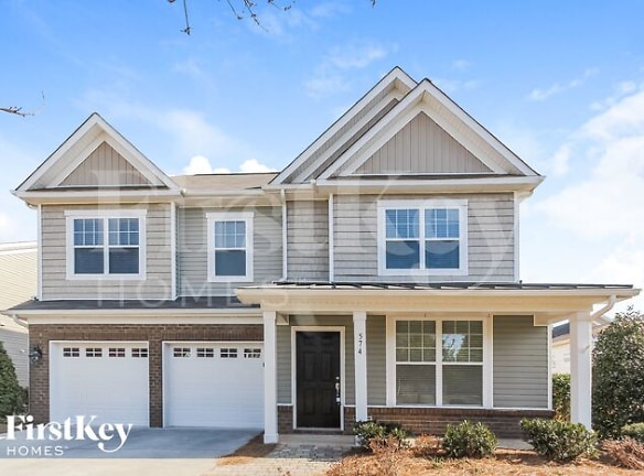 574 Marthas View Dr NW - Huntersville, NC