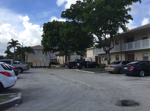 La Lee Terrace Apartments - Fort Lauderdale, FL