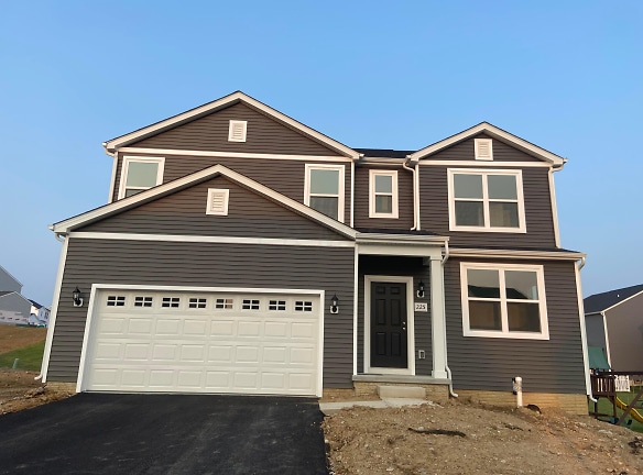 225 Whitetail Trail - Johnstown, OH