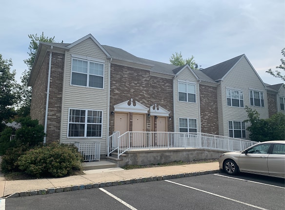 The Villages Apartments - New Providence, NJ