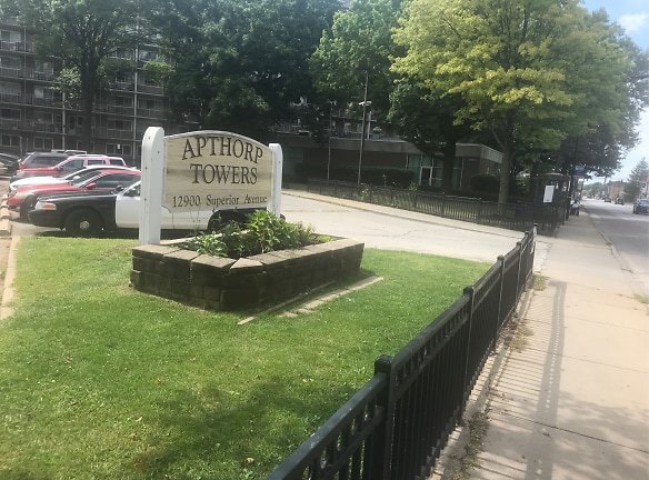 Apthorp Tower Apartments - East Cleveland, OH