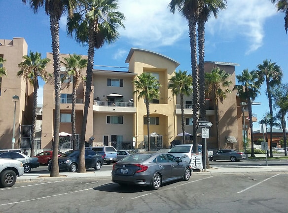 The Village Townhomes Apartments - San Diego, CA