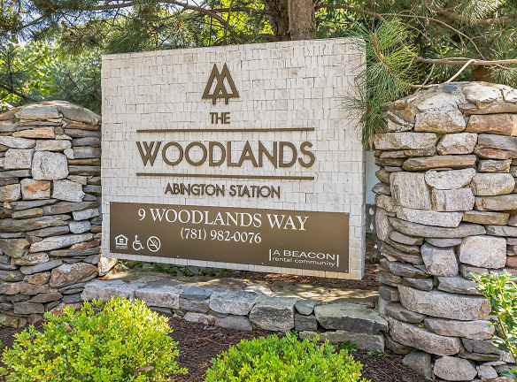 The Woodlands At Abington Station Apartments - Abington, MA