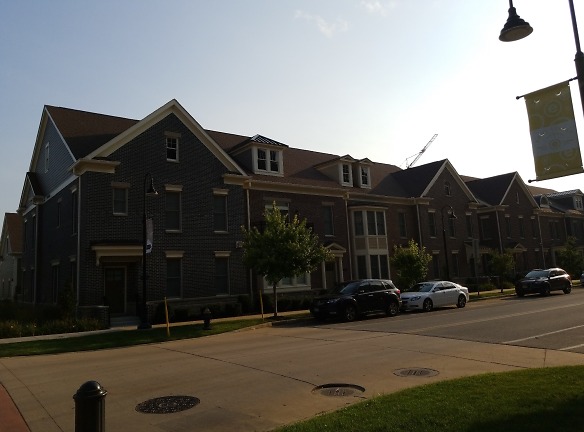 Eddy Street Commons Apartments - South Bend, IN