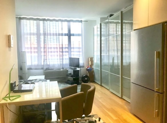 2-26 50th Ave unit 4-J - Queens, NY