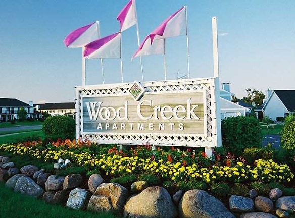 Wood Creek Apartments - Oak Creek, WI