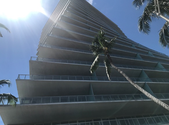 The Grove At Grand Bay Coconut Grove Apartments - Miami, FL