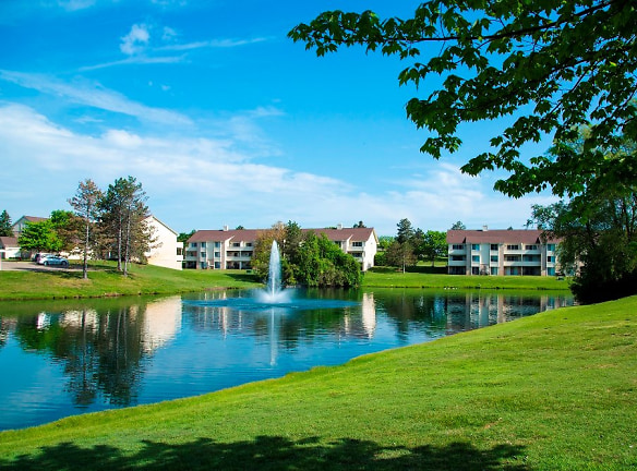 Aldingbrooke Apartments And Townhomes - West Bloomfield, MI