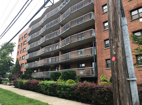 Heritage Hills Apartments - Port Chester, NY