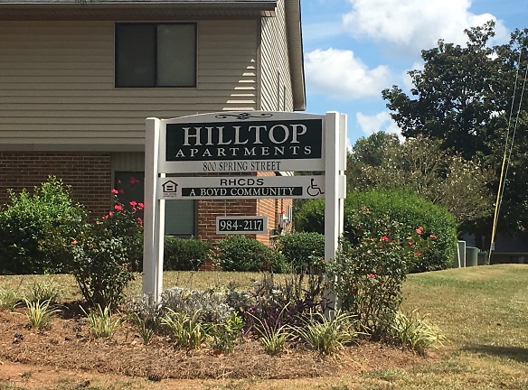 Hilltop Apartments - Laurens, SC