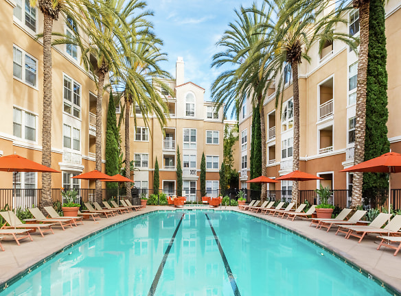La Jolla Palms Apartments - San Diego, CA
