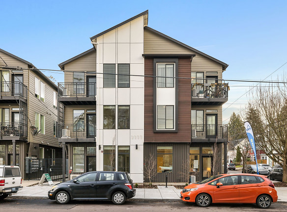 Newly Built ! W&D In-Home ! Trendy Sellwood Neighborhood Apartments - Portland, OR