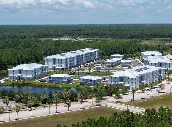 Central Landings At Town Center - Palm Coast, FL