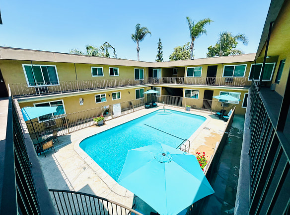 Imperial Palms Apartments - Norwalk, CA