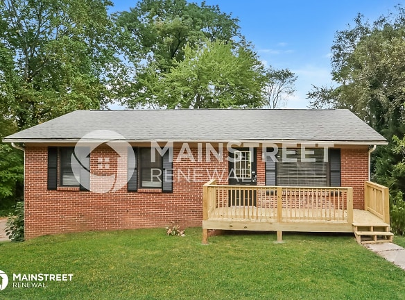 6104 Janmer Ln - Knoxville, TN