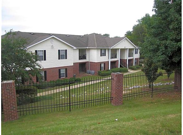 Springfield Crossing 3320 N Lumpkin Rd Columbus GA Apartments for