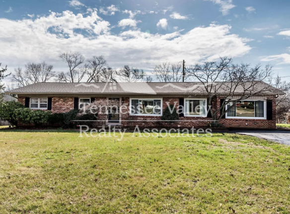 8132 Hayden Dr NW - Knoxville, TN