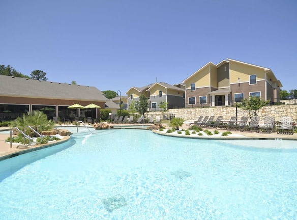 Villas On Sycamore - Huntsville, TX