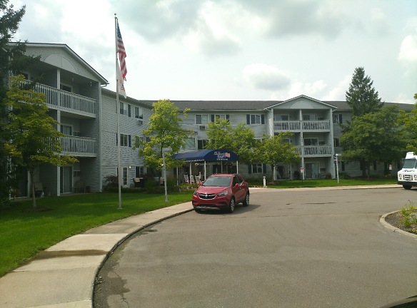 Sterling Meadows Apartments - Sterling Heights, MI