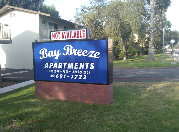 Bay Breeze Apartments - Chula Vista, CA