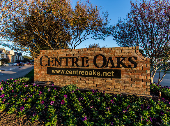 Centre Oaks Apartments - Fort Worth, TX