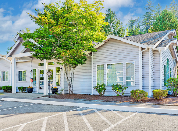 Olympic Pointe I & II Apartments - Port Orchard, WA