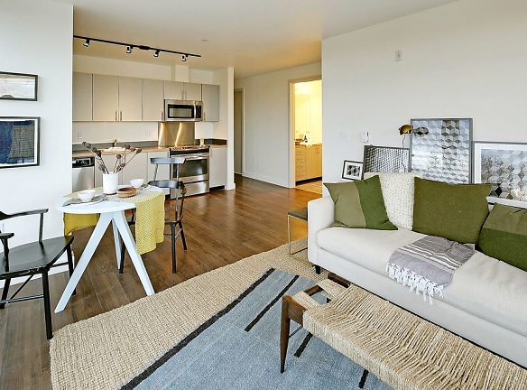 19th & Mercer Apartments - Seattle, WA