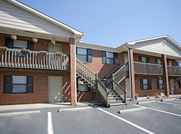 Briarcliffe Apartments - Kernersville, NC