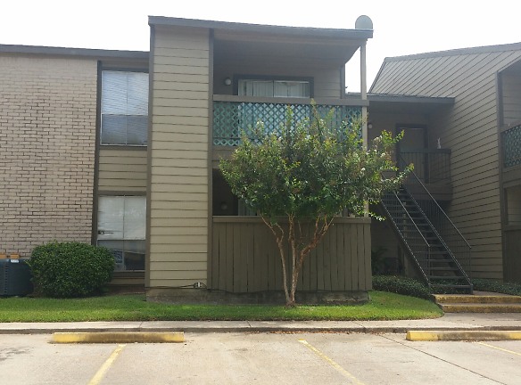 Bell Oaks Village Apartments - Bellville, TX