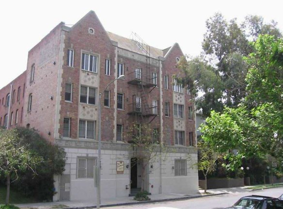 Gailmore & Elmwood Apartments - Los Angeles, CA