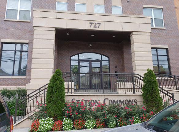 Station Commons Apartments - Elizabeth, NJ