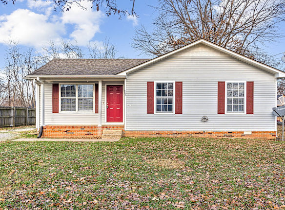 505 Indian Ave - Oak Grove, KY